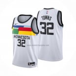 Camiseta Minnesota Timberwolves Karl-Anthony Towns NO 32 Ciudad 2022-23 Blanco