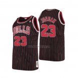 Camiseta Chicago Bulls Michael Jordan NO 23 Hardwood Classics Throwback 1997-98 Negro