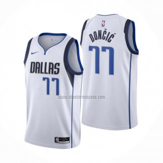 Camiseta Dallas Mavericks Luka Doncic NO 77 Association 2020-21 Blanco